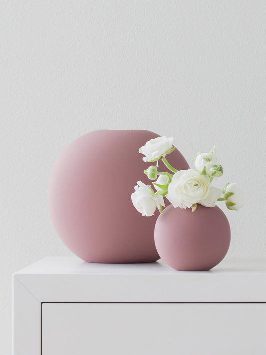 ballvase_10cm_cinderrose_lifestyle1_miljuu.com_1304-001