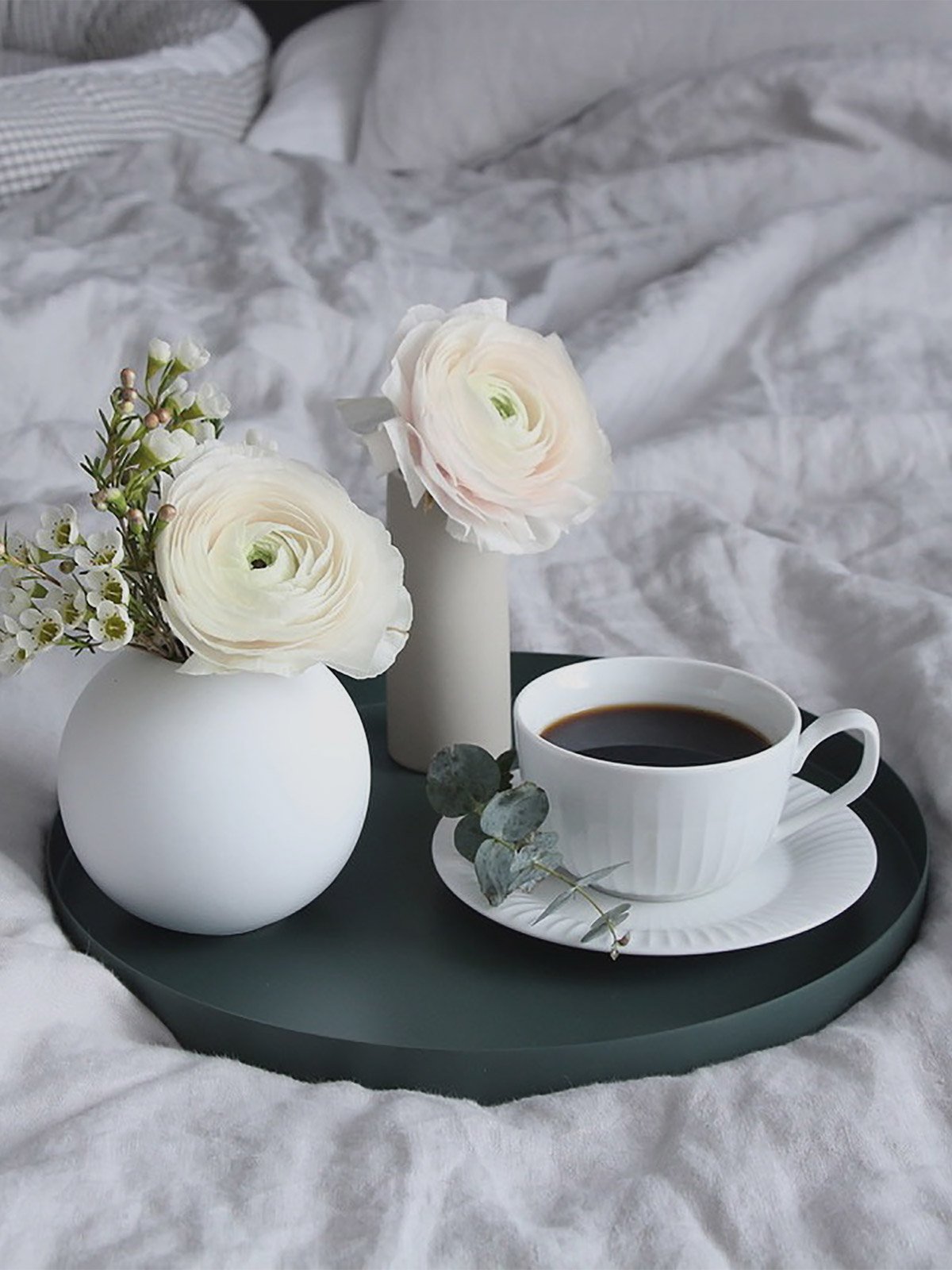 circletray_30cm_darkgreen_lifestyle3_miljuu.com_1304-032