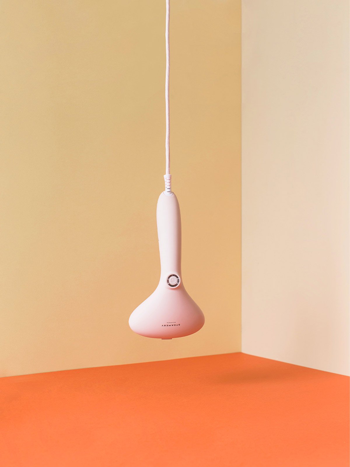 cirrusno2steamer_pink_lifestyle3_miljuu.com_1319-003