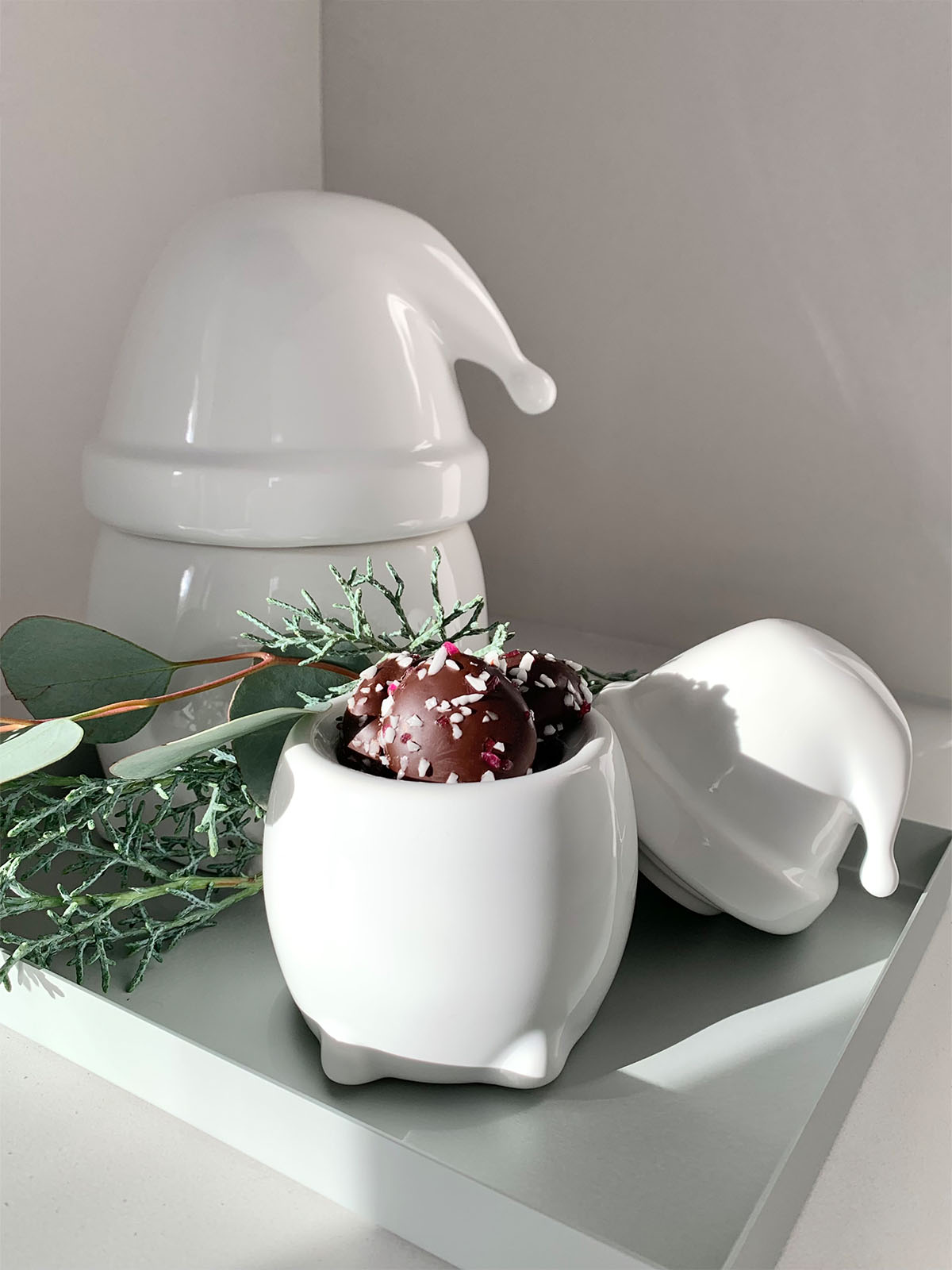 eatingsanta_large_white_lifestyle3_miljuu.com_1307-033