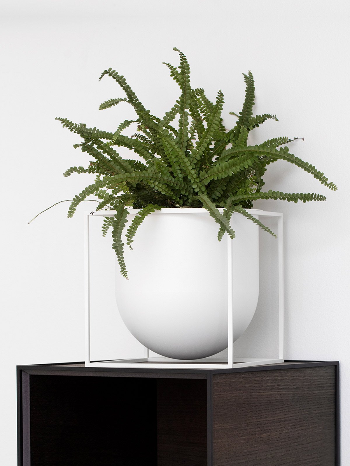 kubusflowerpot23_white_lifestyle2_miljuu.com_1302-012