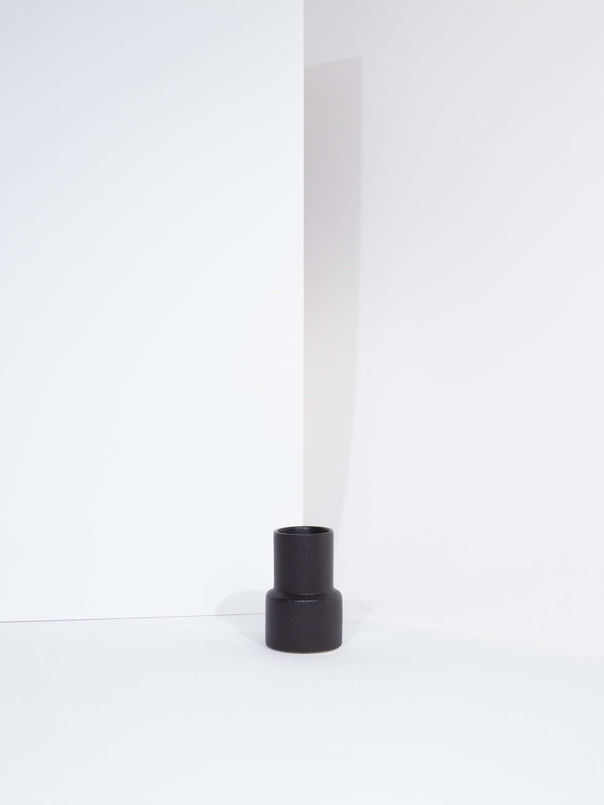 oblongcandleholder_large_castiron_product1_miljuu.com_1307-014