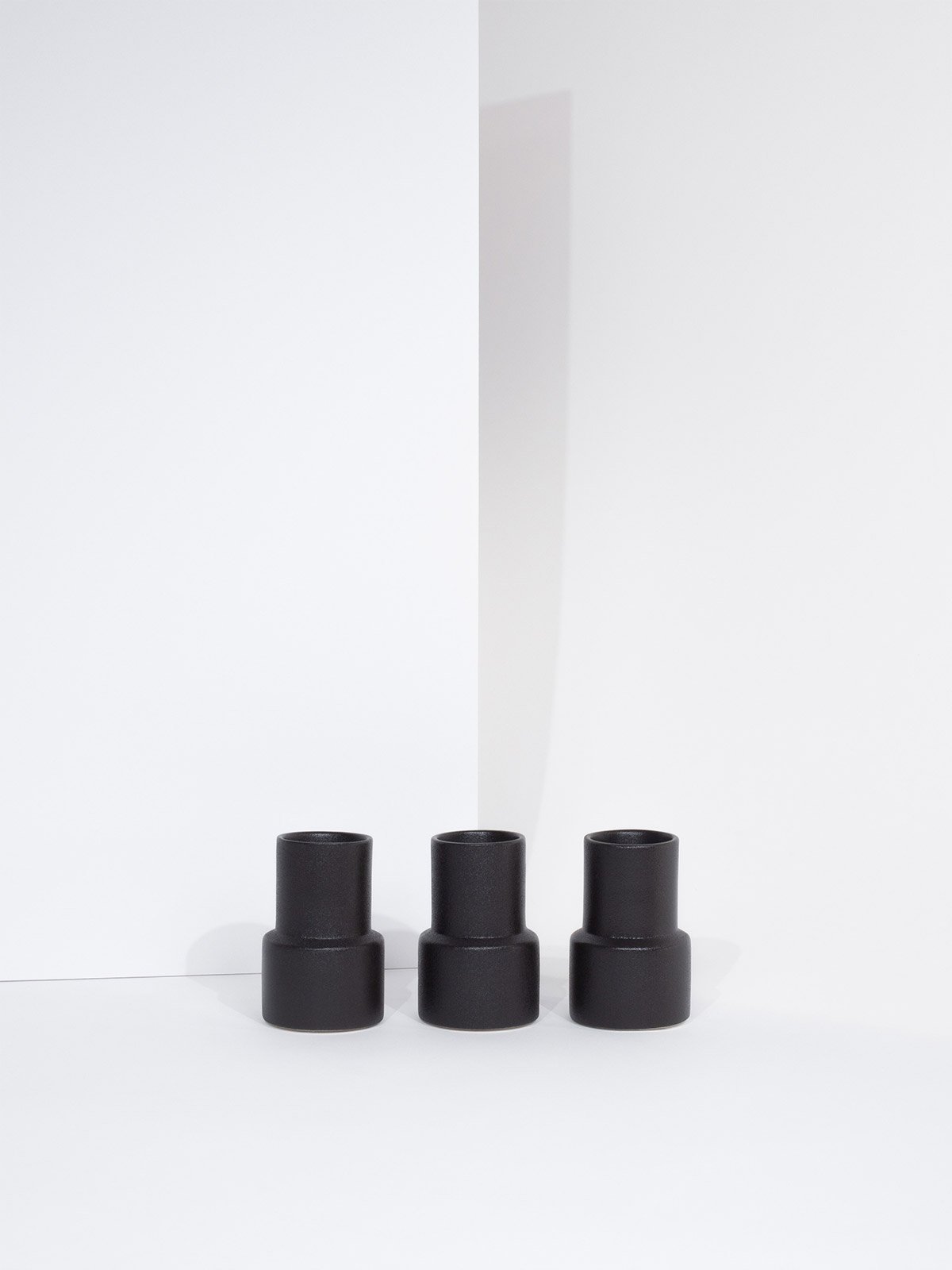 oblongcandleholder_large_castiron_product3_miljuu.com_1307-014
