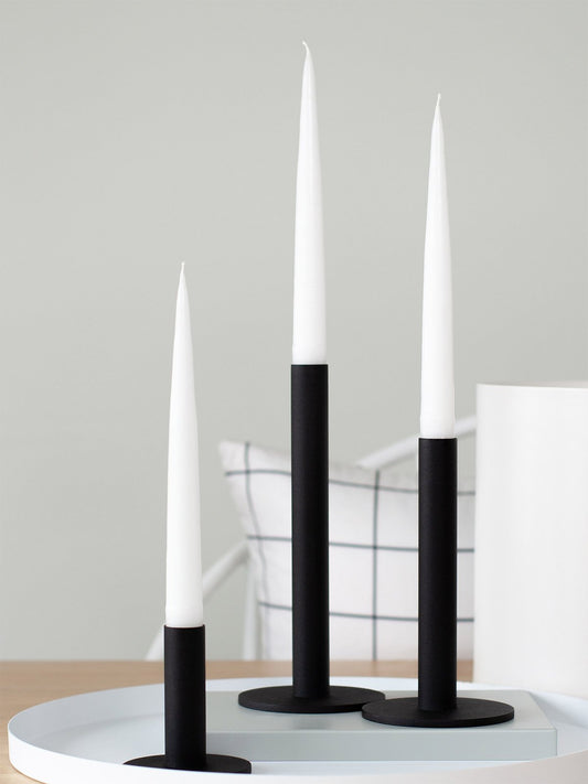 tapercandleholder_all_black_lifestyle1_miljuu.com_1312-019_020_021