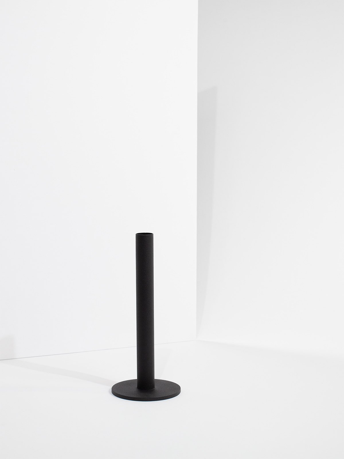 tapercandleholder_large_black_product1_miljuu.com_1312-021