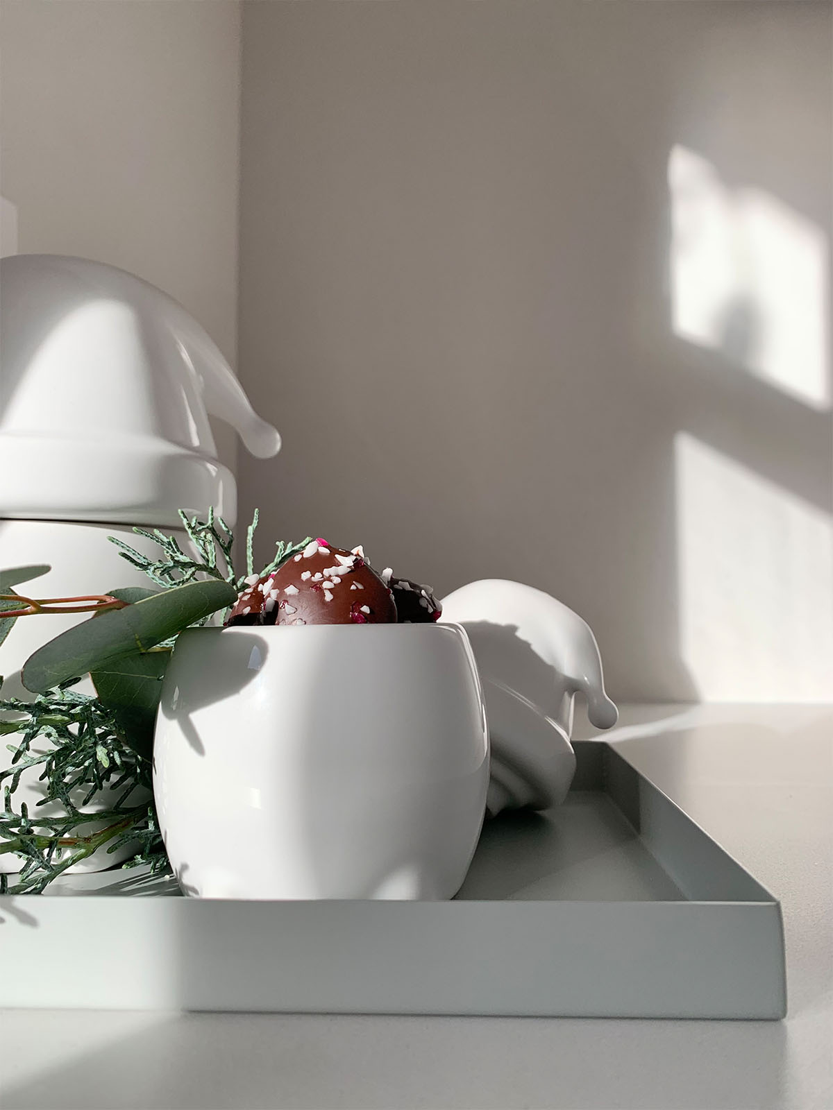 eatingsanta_small_white_lifestyle3_miljuu.com_1307-032