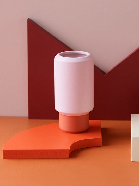 fumariovase_small_pink+orange_lifestyle1_miljuu.com_1318-007