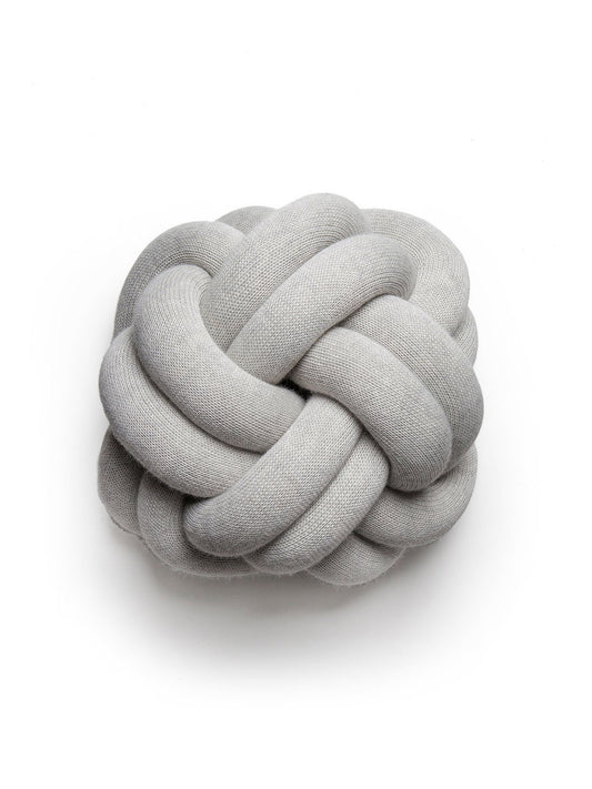 knotcushion_whitegrey_product1_miljuu.com_1301-010