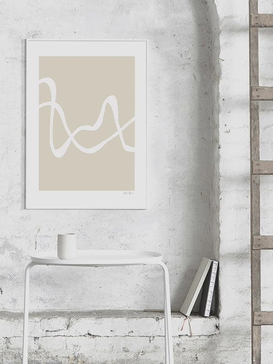 posterframe50x70cm_white_lifestyle1_miljuu.com_1303-005